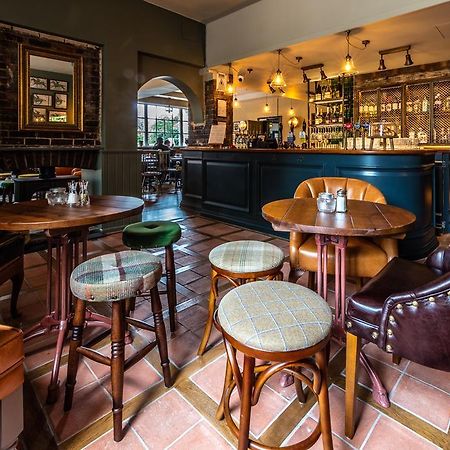 Greyhound Hotel Carshalton Екстер'єр фото