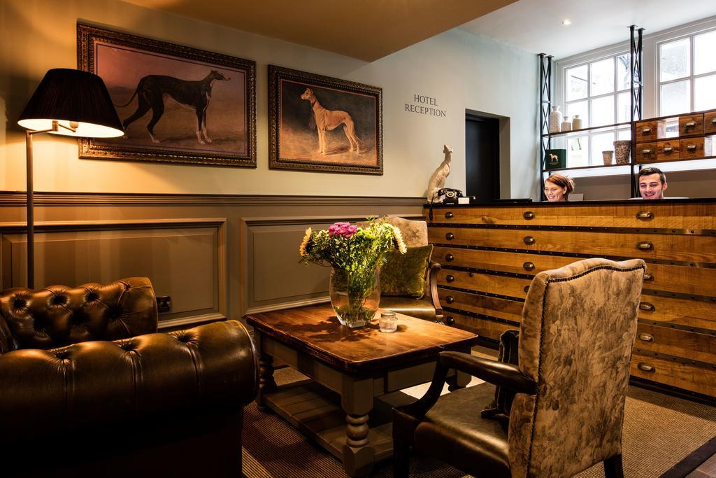Greyhound Hotel Carshalton Екстер'єр фото