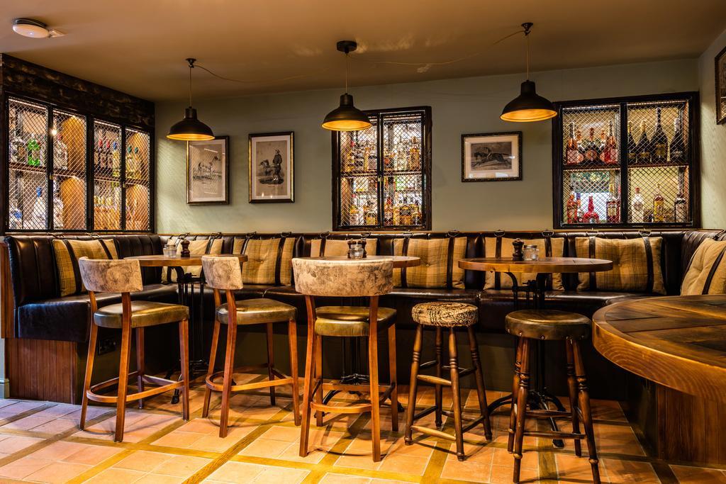 Greyhound Hotel Carshalton Екстер'єр фото