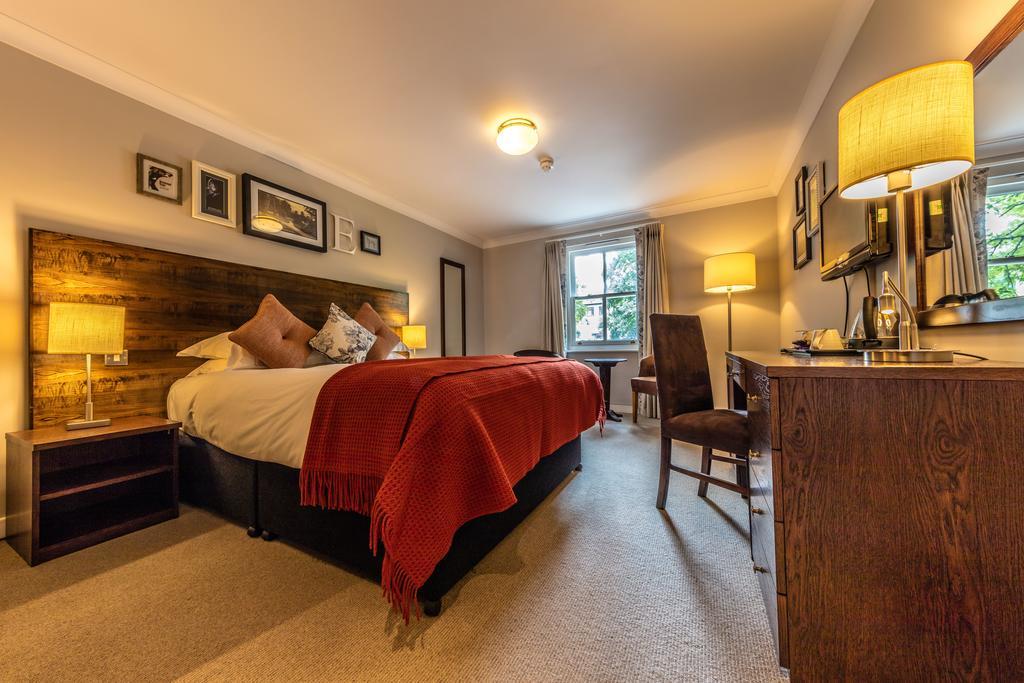 Greyhound Hotel Carshalton Екстер'єр фото